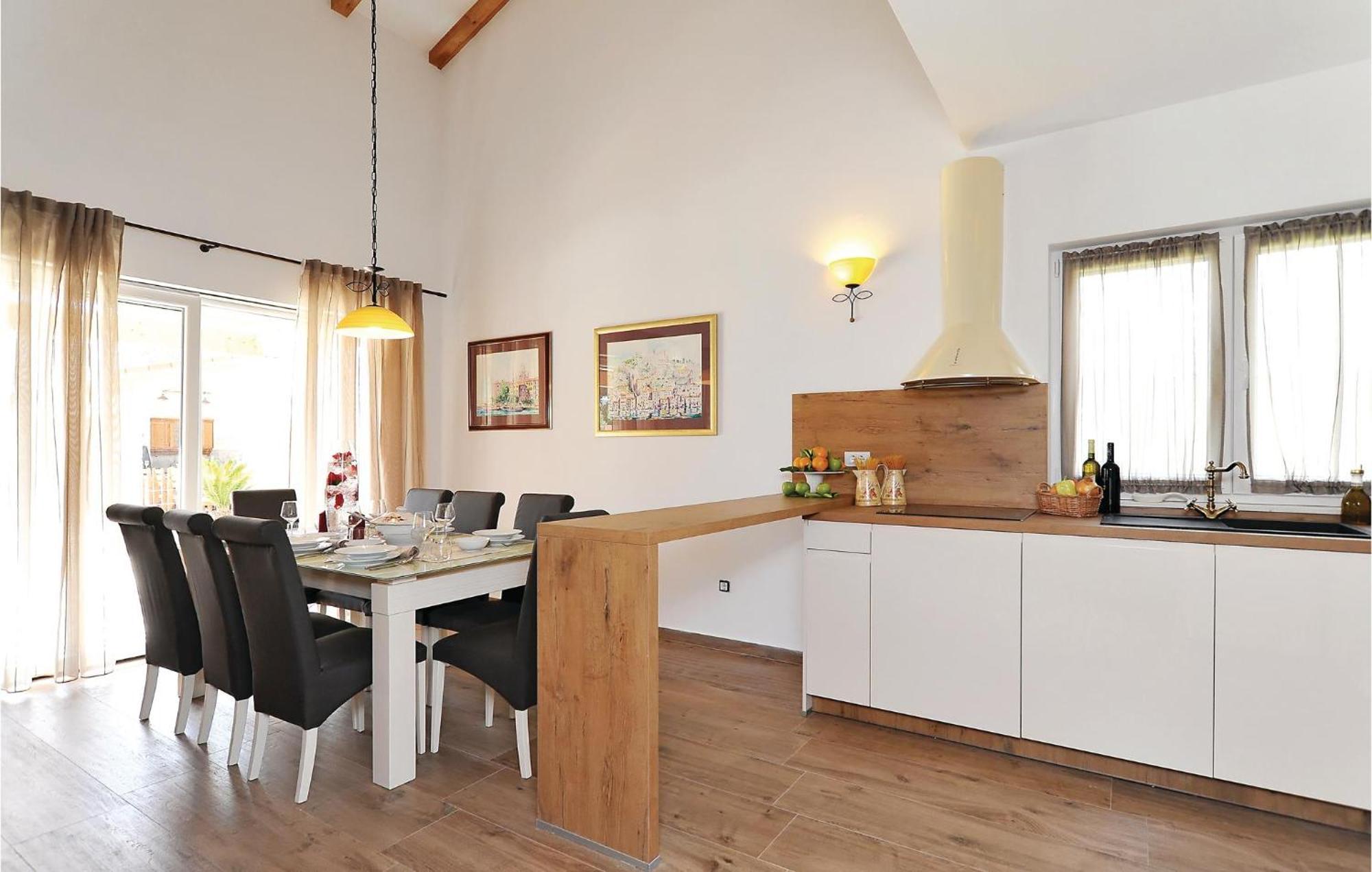 Lovely Home In Sibenik With Wifi Eksteriør bilde